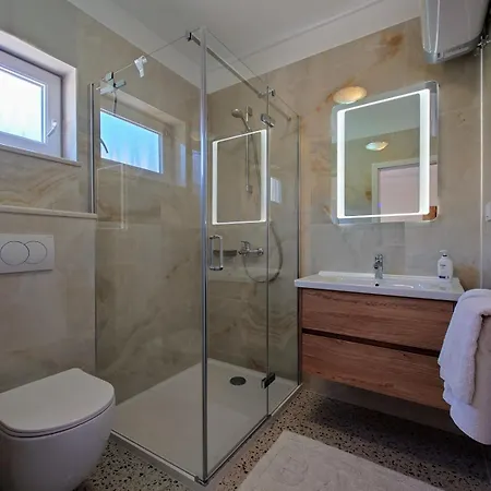 In With Sea View, Balcony, Air Conditioning, Wifi * Kampor