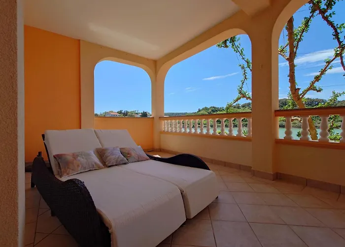 In With Sea View, Balcony, Air Conditioning, Wifi Apartmán *