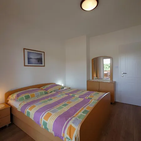 In With Sea View, Balcony, Air Conditioning, Wifi Kampor