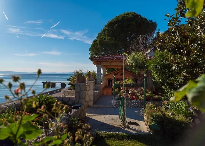 In With Sea View, Balcony, Air Conditioning, Wifi *