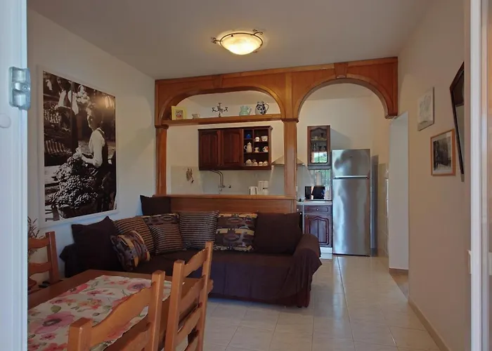 In With Sea View, Balcony, Air Conditioning, Wifi *